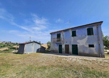 WhatsApp Image 2024-06-24 at 19.01.43 (1).jpeg - Villa Belvedere Ostrense - foto 1