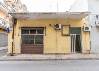 RIC09753.jpg - Locale Commerciale Priolo Gargallo - foto 2