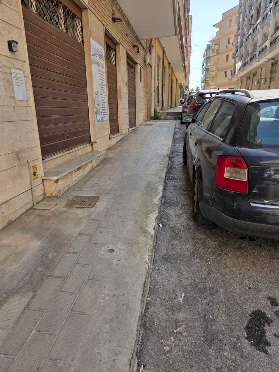 1.jpg - Commercial Premises Siracusa - photo 2