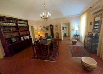 PHOTO-2025-05-12-10-52-29 4.jpg - Office Via del Collegio 5, Siracusa - photo 11