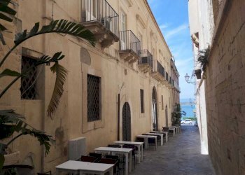 PHOTO-2025-05-12-10-52-25.jpg - Office Via del Collegio 5, Siracusa - photo 13