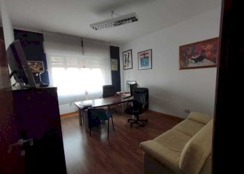 PHOTO-2024-12-10-17-47-46.jpg - Four-room apartment Via Adda, Siracusa - photo 21