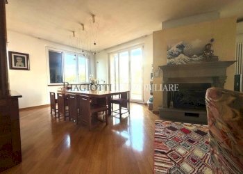 IMG_0268.jpg - Villa Livorno - foto 5