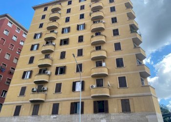 Palazzina - One-room apartment Piazza Ragusa, Roma - photo 1