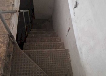 scale interne - Locale Commerciale Viale Dei Salesiani, Roma - foto 5