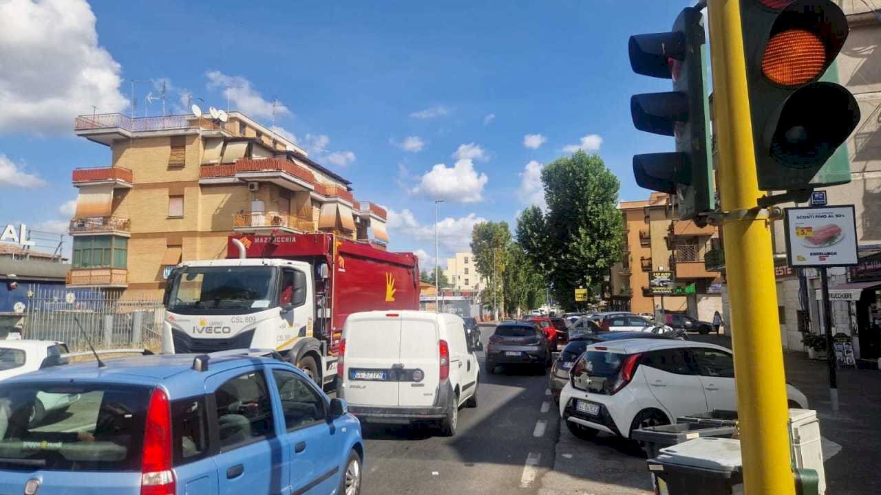 strada - Box Via Prenestina 651, Roma - foto 3