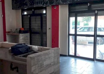 Interno - Locale Commerciale Via di Vigna Fabbri, Roma - foto 10