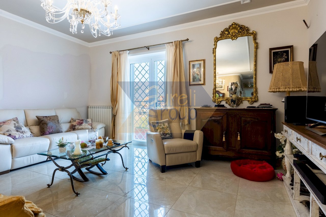 Salone - Attico Viale della Repubblica 223, Marino - foto 2