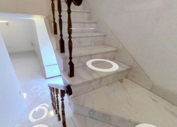 scala mansarda.JPG - Appartamento Viale Malaspina 103, Fosdinovo - foto 10