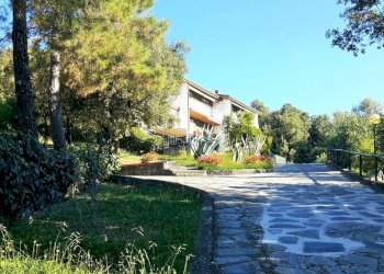 1.jpg - Townhouse Fosdinovo - photo 16