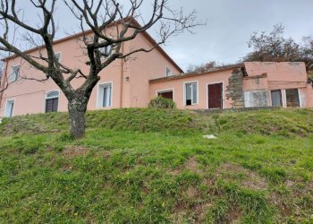 WhatsApp Image 2025-02-08 at 18.47.56 (1).jpeg - Villa Via Centrale 16, Castelnuovo Magra - photo 7