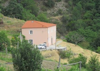 WhatsApp Image 2025-02-08 at 18.47.23.jpeg - Villa Via Centrale 16, Castelnuovo Magra - photo 14