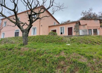 WhatsApp Image 2025-02-08 at 18.57.48 (1).jpeg - Villa Via Centrale 16, Castelnuovo Magra - photo 17