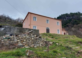 WhatsApp Image 2025-02-08 at 18.57.48.jpeg - Villa Via Centrale 16, Castelnuovo Magra - photo 18