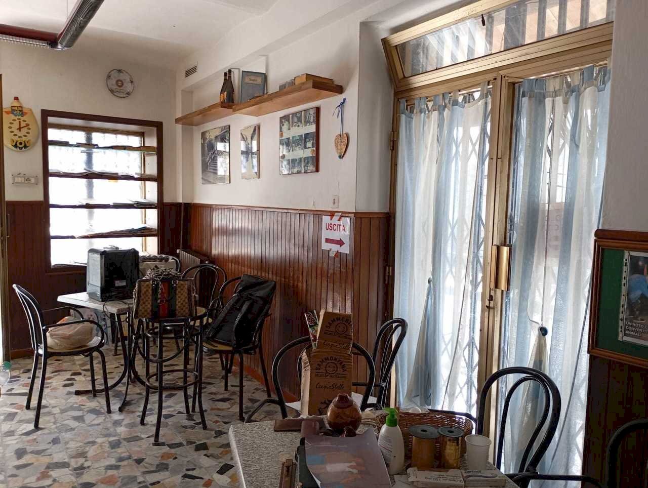 bar1.jpeg - Locale Commerciale Via Borgo Rometta Soliera 57, Fivizzano - foto 3