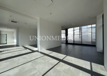 IMG_5425.JPG - Locale Commerciale Sarzana - foto 4