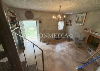 12 rustico fosdinovo.jpg - Rustic Via Carignano, Fosdinovo - photo 12