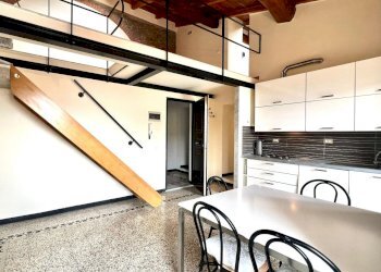 WhatsApp Image 2025-07-28 at 15.37.42(1).jpeg - Trilocale Via porta parma 12, Sarzana - foto 1