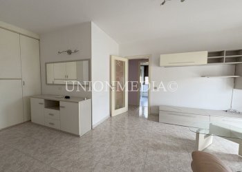 6 sarzana appartamento garage cantina.jpg - Quadrilocale Via GHIARETTOLO 10, Sarzana - foto 8