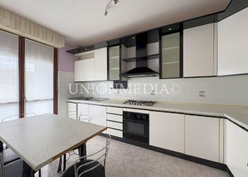 10 sarzana appartamento garage cantina.jpg - Quadrilocale Via GHIARETTOLO 10, Sarzana - foto 12