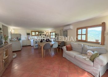 1 fosdinovo villa indipendente.jpg - Villa Viale Vittorio Alfieri, Fosdinovo - foto 1