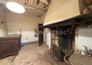 5 giucano fosdinovo rustico.jpg - Casa semi indipendente via giucano, Fosdinovo - foto 5