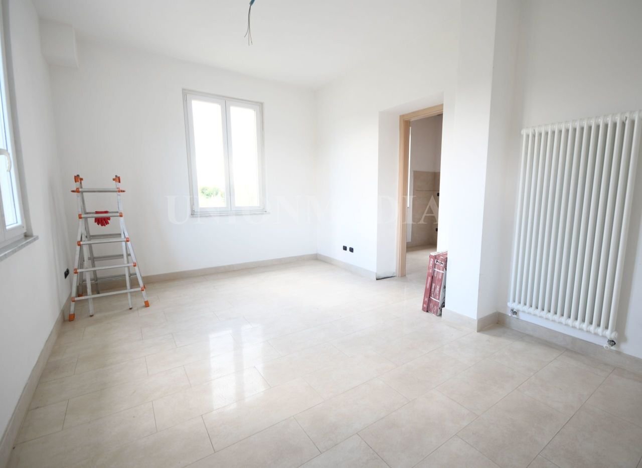 1.jpg - Four-room apartment Vicolo turì, Sarzana - photo 1