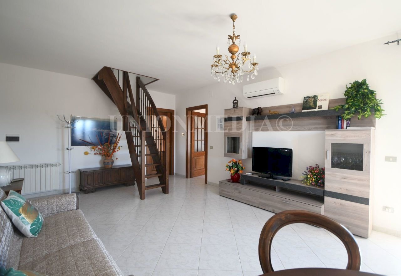 1.jpg - Apartment Via Castiglioni, Santo Stefano di Magra - photo 1