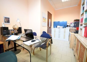 1.jpg - Ufficio Via Variante Aurelia 125, Sarzana - foto 2