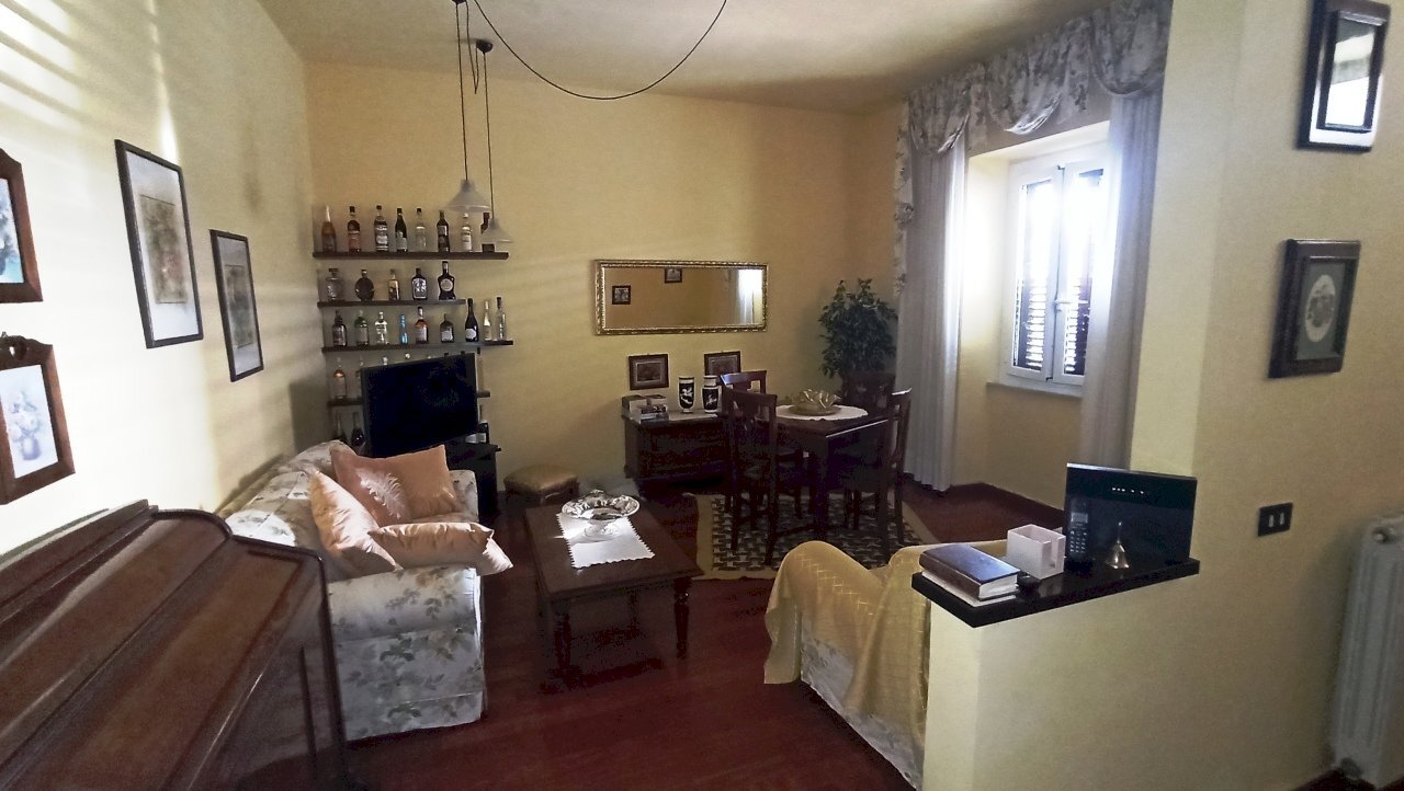 soggiorno P. T.jpg - Four-room apartment Castelnuovo Magra - photo 1