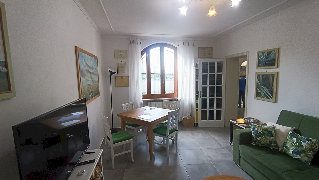 2 soggiormo 2.jpg - Casa semi indipendente Luni - foto 2