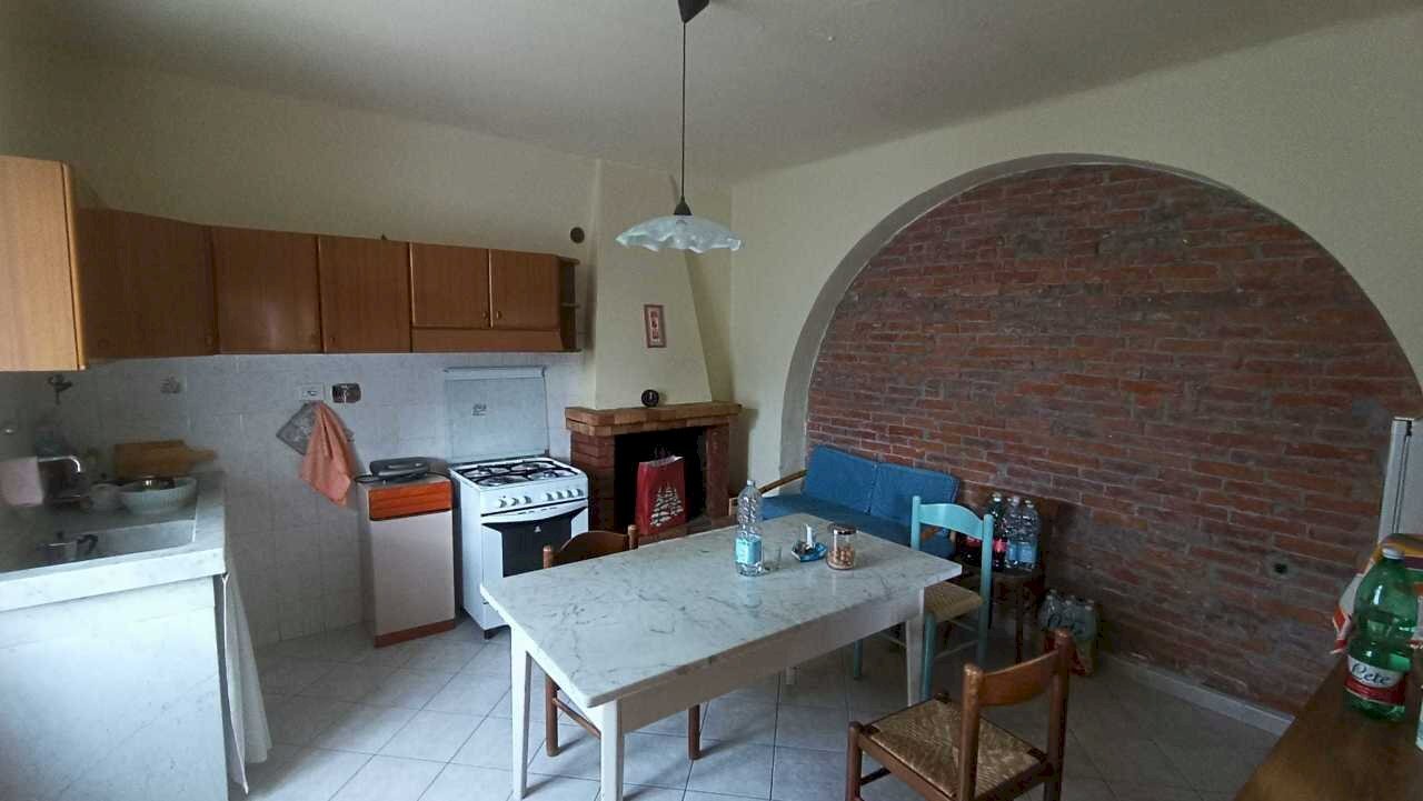 12.jpg - Casa semi indipendente Castelnuovo Magra - foto 1