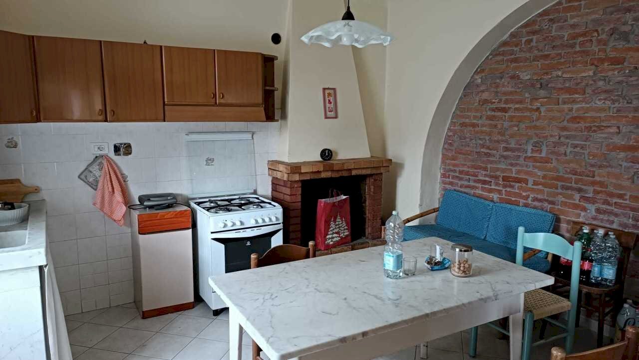 11.jpg - Casa semi indipendente Castelnuovo Magra - foto 2