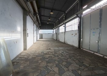 IMG_20250115_140905.jpg - Capannone Castelnuovo Magra - foto 1