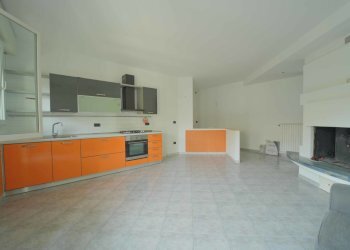 DSC00644.jpg - Appartamento Via Andrea Costa 133, Santarcangelo di Romagna - foto 5