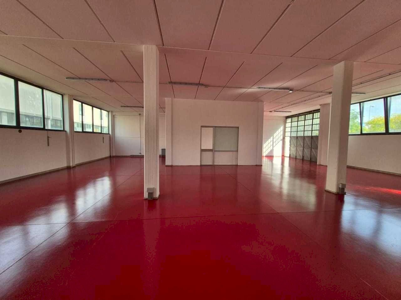 IMG_6488.JPG - Locale Commerciale Via della Liberazione, San Mauro Pascoli - foto 1