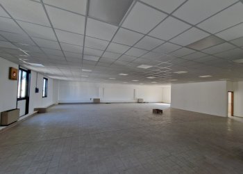 20250821_100340.jpg - Locale Commerciale Via della Liberazione, San Mauro Pascoli - foto 18