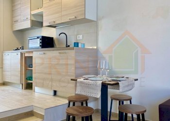 2.jpg - Villa Monopoli - foto 3