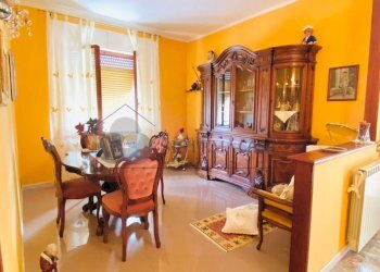 WhatsApp Image 2025-10-07 at 10.32.39 (1).jpeg - Villa Via 1º Maggio 12, Follo - photo 9