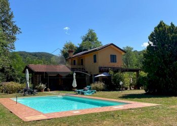 WhatsApp Image 2025-07-09 at 16.48.52 (2).jpeg - Villa Castelnuovo Magra - foto 3