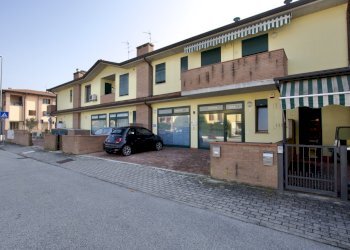 facciata - Ufficio Via Arturo Toscanini 26, Poggio Renatico - foto 17