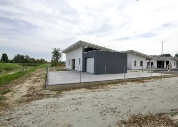 facciata - Villa a Schiera Via XXV Maggio 1915, Galliera - foto 29