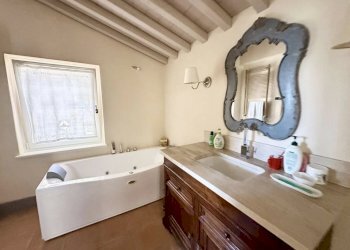 ma30.jpg - Casale Massarosa - foto 30