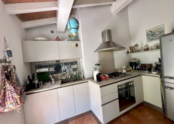 am16.jpg - Porzione di casa Ameglia - foto 17