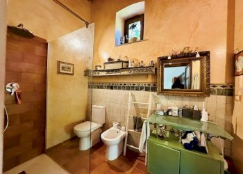 am18.jpg - Porzione di casa Ameglia - foto 19
