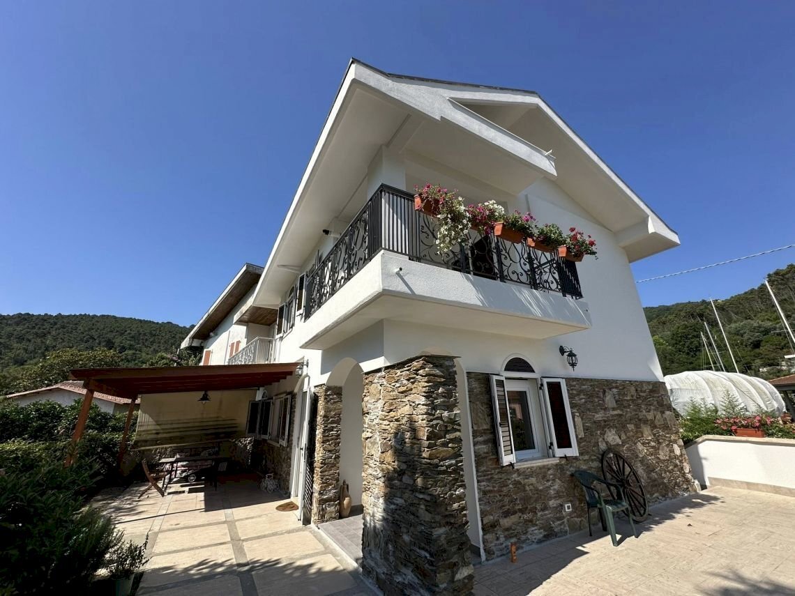 am53.jpg - Villa Ameglia - foto 1