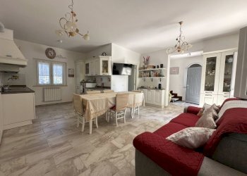 am11.jpg - Villa Ameglia - foto 12