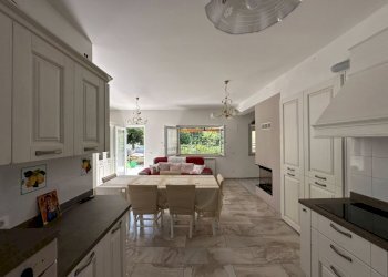 am12.jpg - Villa Ameglia - foto 13