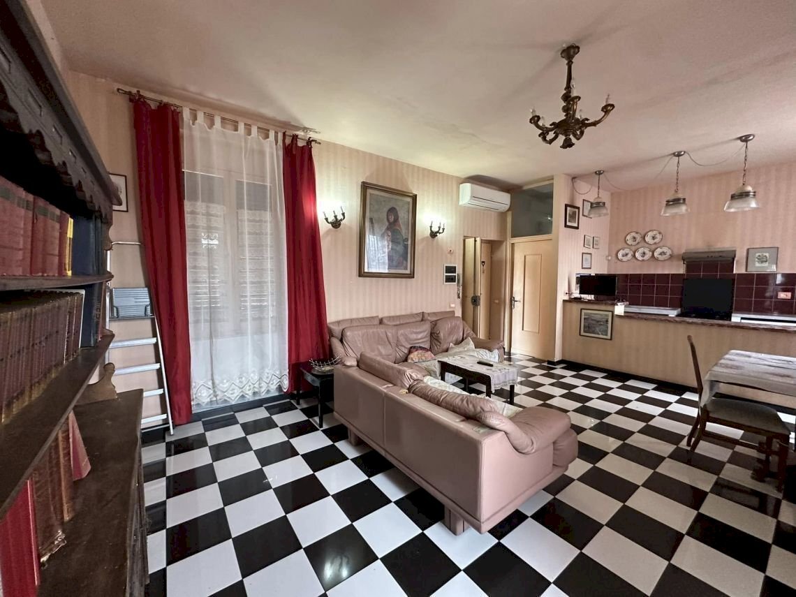 sa1.jpg - Three-room apartment Sarzana - photo 2