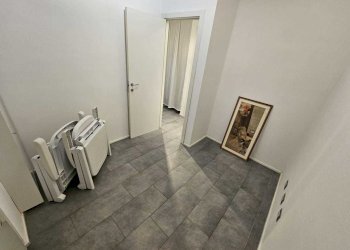 am23.jpg - Porzione di casa Ameglia - foto 12